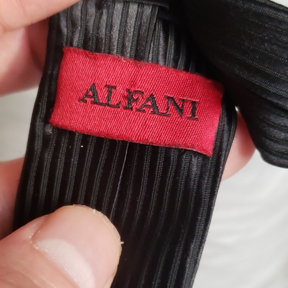 Alfani Extreme Skinny Black Patterned Neck Tie - Picture 3 of 3